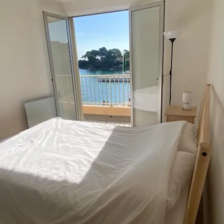 T2 With Balconies Stunning Sea Views * Antibes